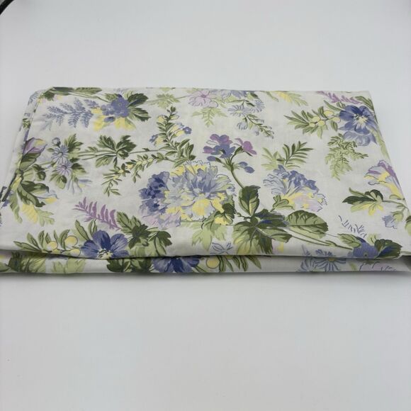 Pottery Barn Bed And Bath Floral Cotton Shams-2 Covers - Picture 1 of 12